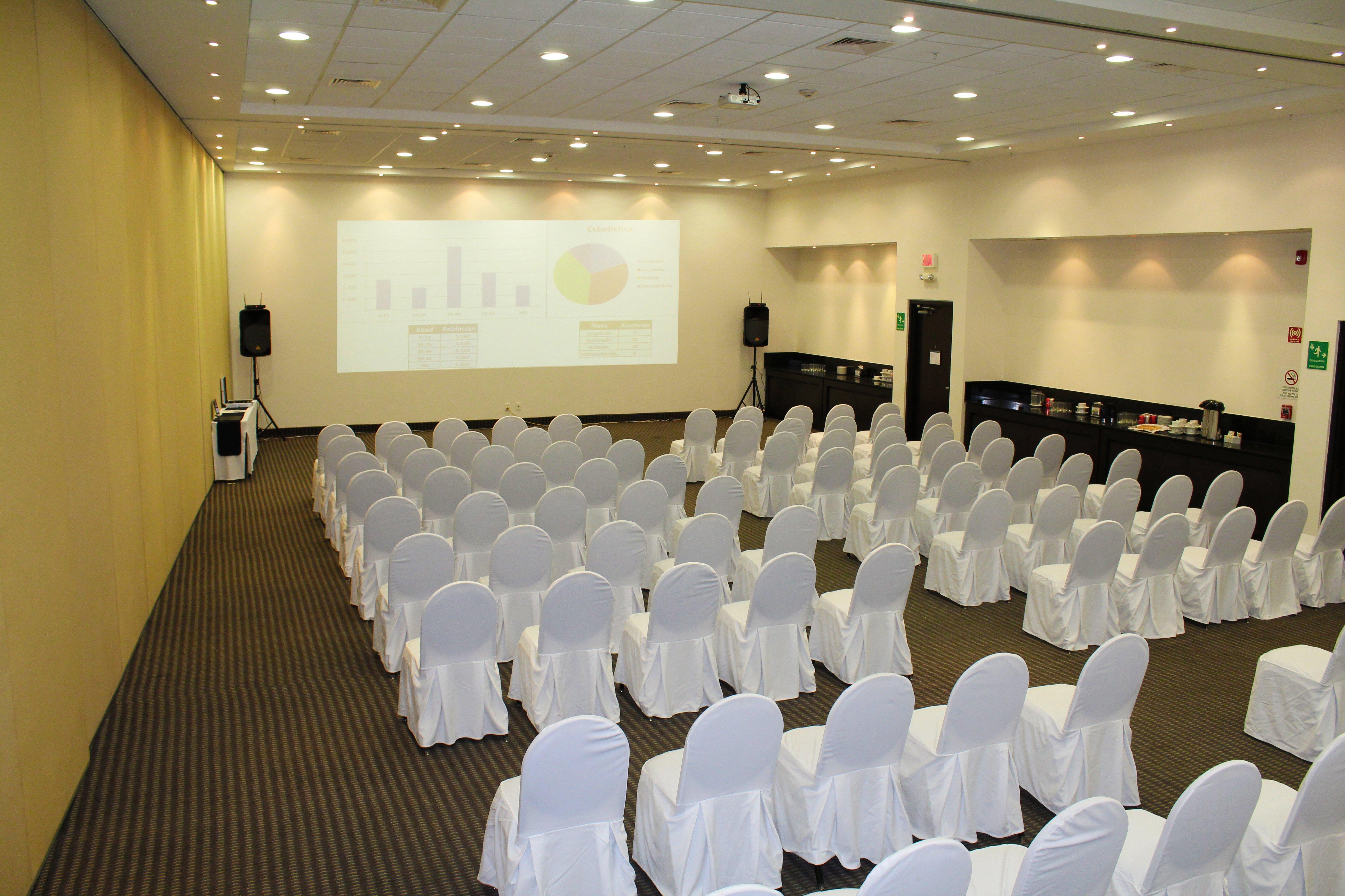 Holiday Inn Express Merida By Ihg Bagian luar foto