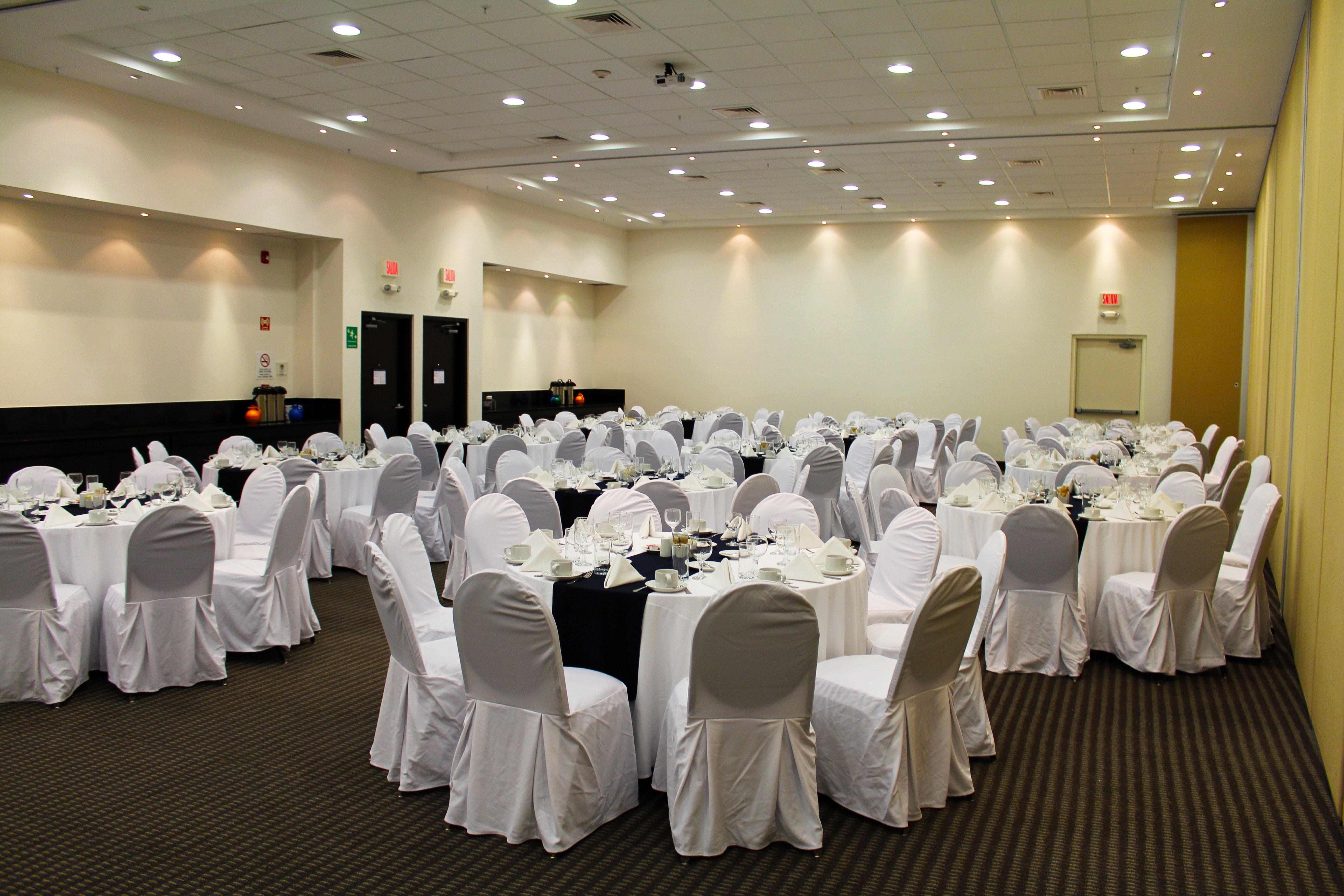 Holiday Inn Express Merida By Ihg Bagian luar foto