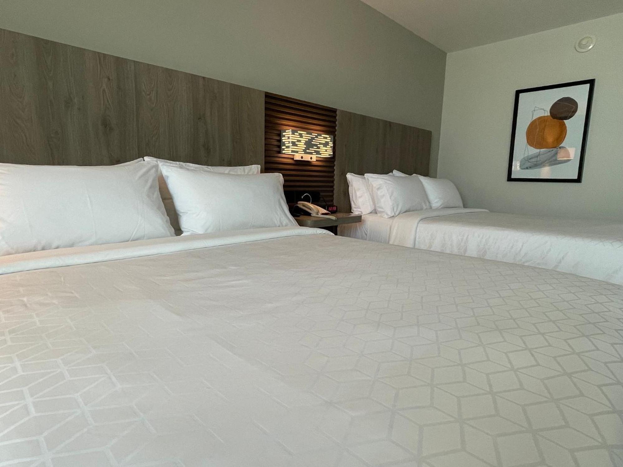 Holiday Inn Express Merida By Ihg Bagian luar foto