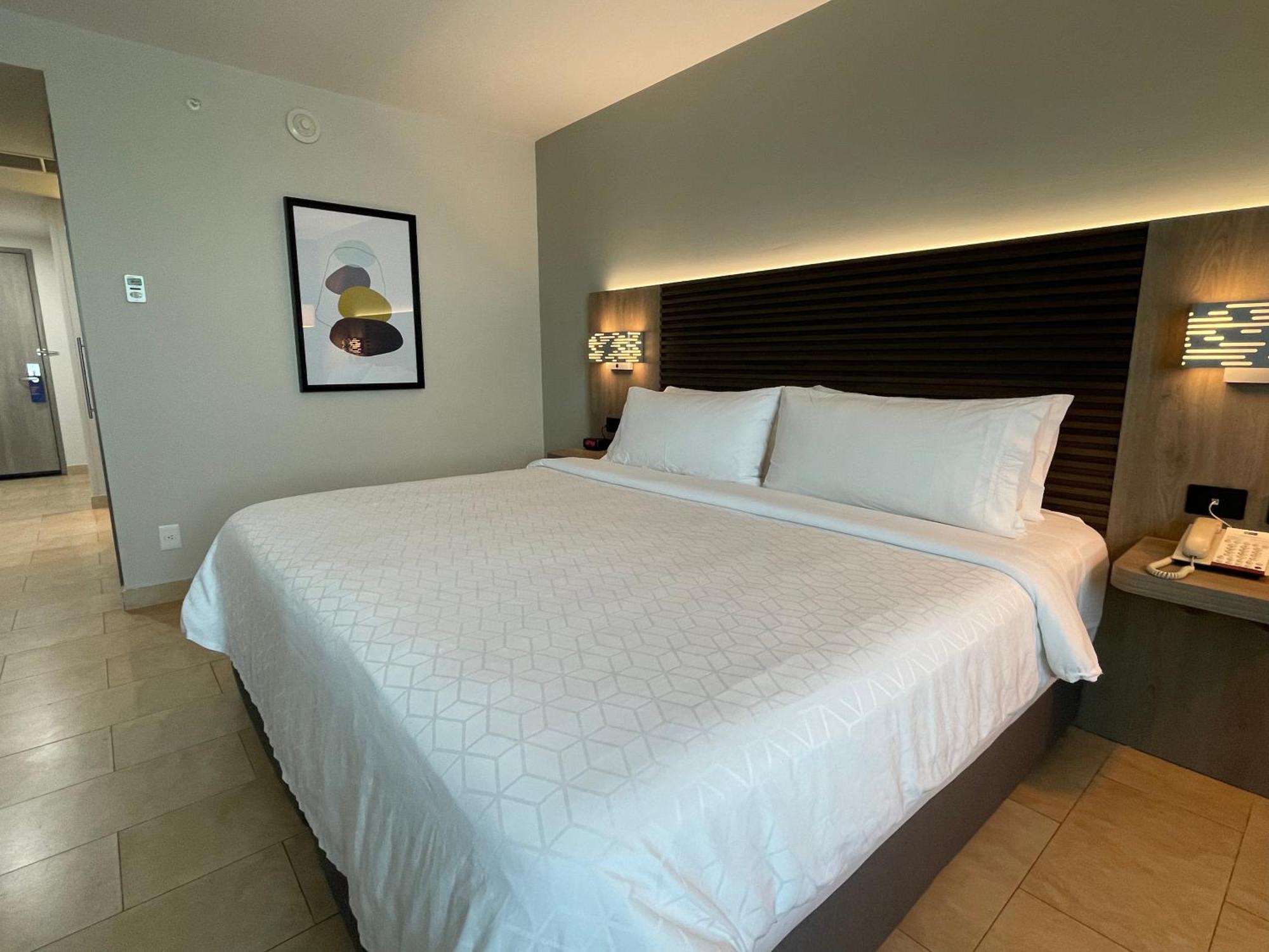 Holiday Inn Express Merida By Ihg Bagian luar foto