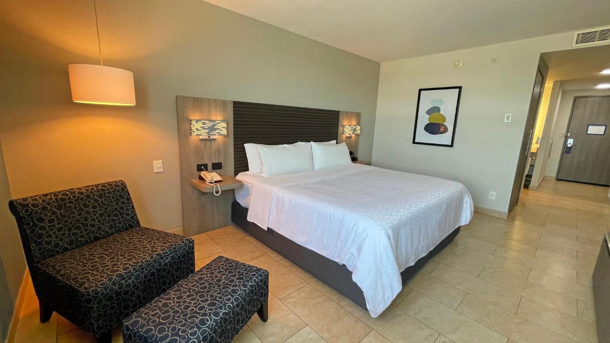 Holiday Inn Express Merida By Ihg Bagian luar foto