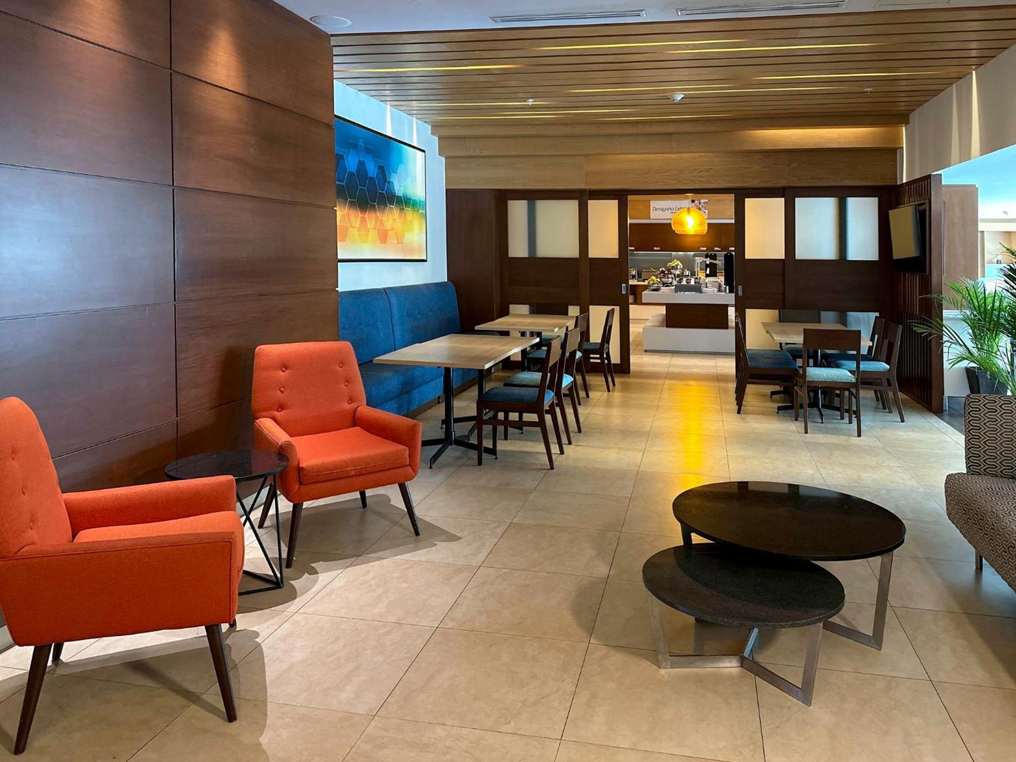 Holiday Inn Express Merida By Ihg Bagian luar foto