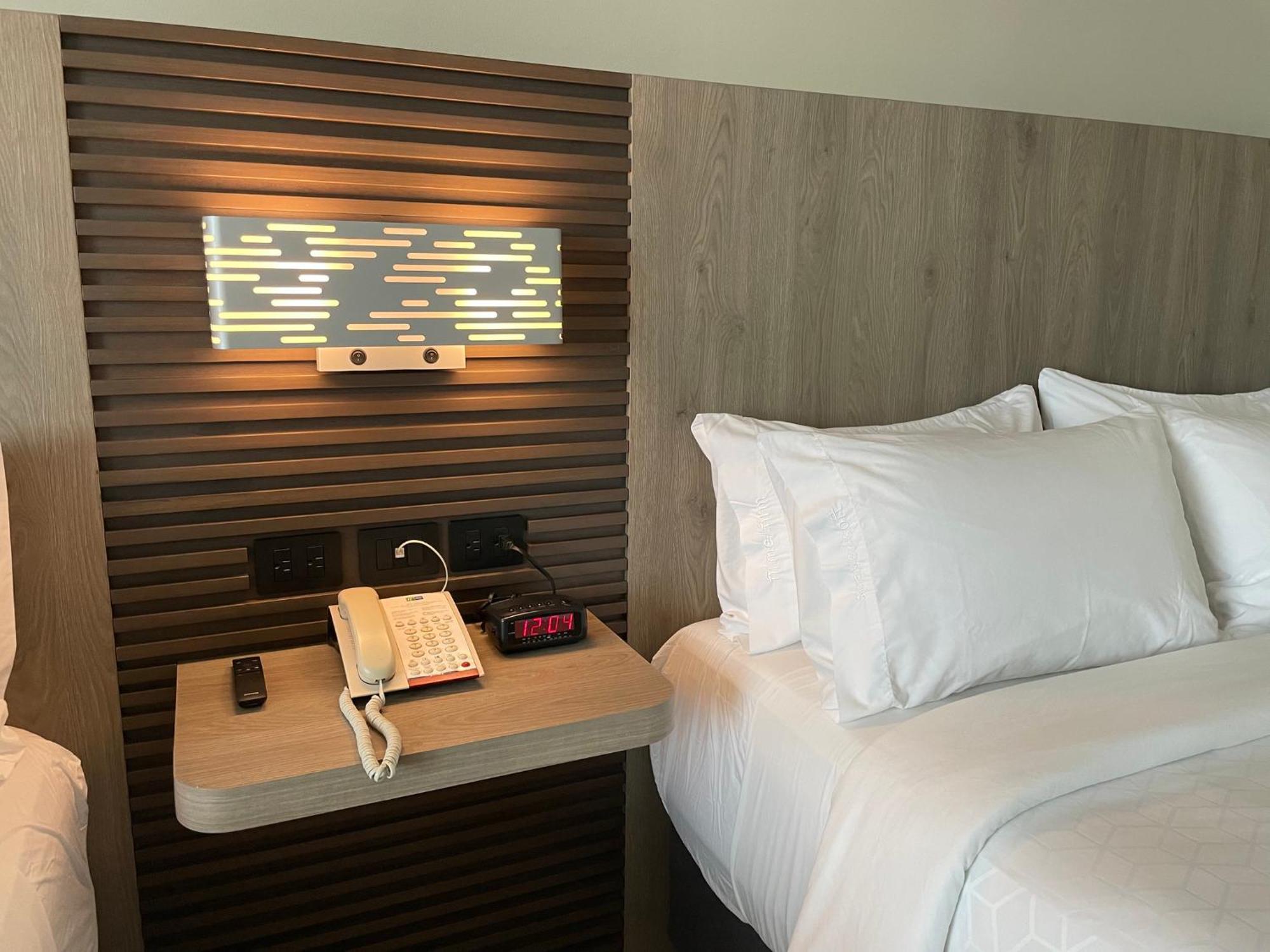 Holiday Inn Express Merida By Ihg Bagian luar foto